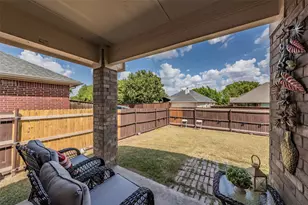 4820 Thames Dr, Grand Prairie, TX 75052 - Photo 30