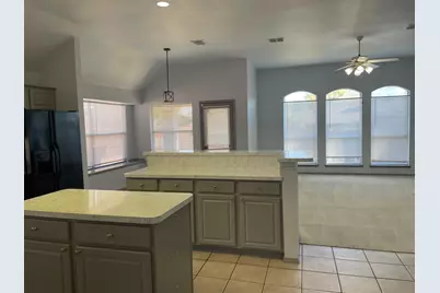 4820 Thames Drive, Grand Prairie, TX 75052 - Photo 8