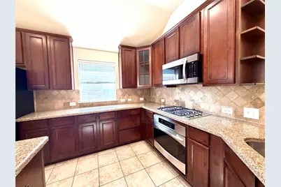 9404 Caliente Drive, McKinney, TX 75072 - Photo 6