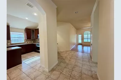 9404 Caliente Drive, McKinney, TX 75072 - Photo 4
