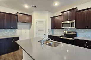 1215 Stagecoach Trl, Justin, TX 76247 - Photo 6