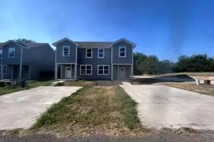533-535 E Ball St, Tom Bean, TX 75489 - Photo 1