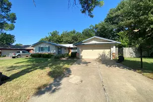 2711 Olympia Dr, Arlington, TX 76013 - Photo 2