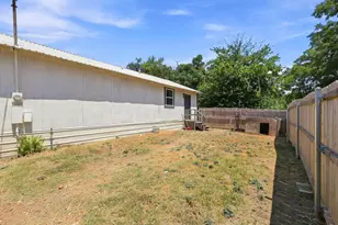 298 7th St, Honey Grove, TX 75446 - Photo 24