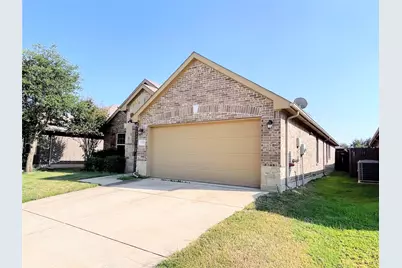 13241 Larks View Point, Fort Worth, TX 76244 - Photo 2