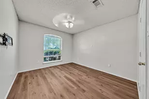 1017 Aaron Dr, Burleson, TX 76028 - Photo 18
