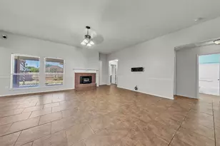 1017 Aaron Dr, Burleson, TX 76028 - Photo 6