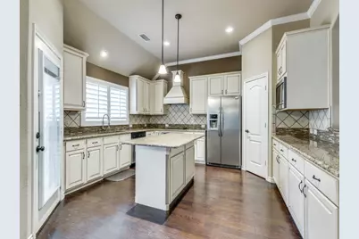 15100 Seventeen Lakes Boulevard, Fort Worth, TX 76262 - Photo 4