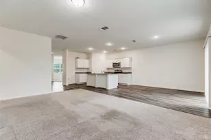2621 Sagebrush Dr, Glenn Heights, TX 75154 - Photo 6