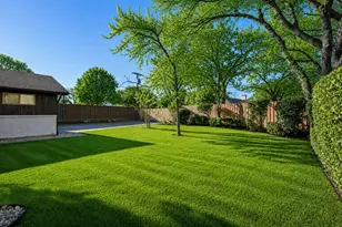 9565 Dartridge Dr, Dallas, TX 75238 - Photo 16