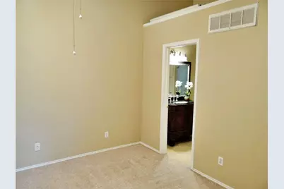 517 Ranch Trail #127, Irving, TX 75063 - Photo 10