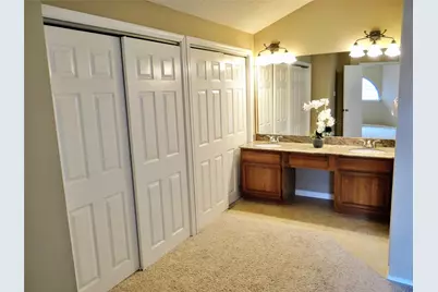 517 Ranch Trail #127, Irving, TX 75063 - Photo 16