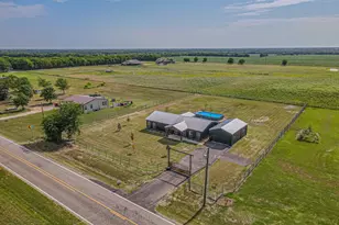 4340 Fm 1563, Wolfe City, TX 75496 - Photo 28