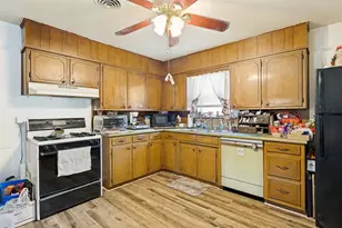 1012 Rosebud Dr, Azle, TX 76020 - Photo 10