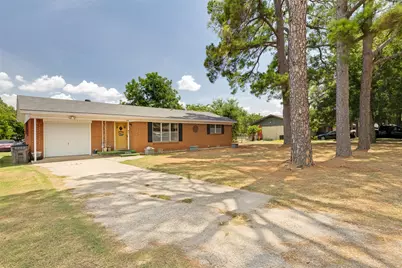 1012 Rosebud Drive, Azle, TX 76020 - Photo 2