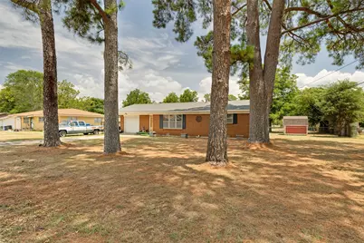 1012 Rosebud Drive, Azle, TX 76020 - Photo 22