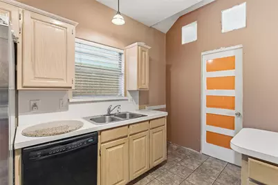1701 Creekway Drive, Lewisville, TX 75067 - Photo 10