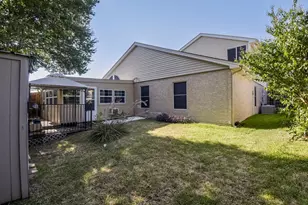 211 Faircrest Dr, Arlington, TX 76018 - Photo 36