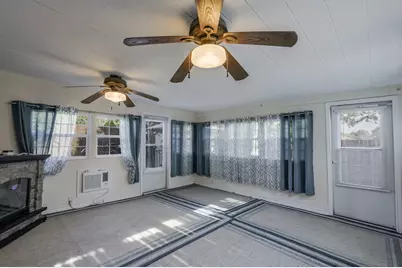 211 Faircrest Drive, Arlington, TX 76018 - Photo 32