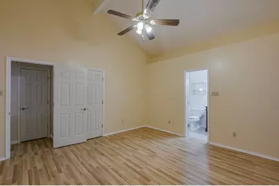 211 Faircrest Drive, Arlington, TX 76018 - Photo 16