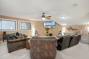 6410 Westover Dr, Granbury, TX 76049 - Photo 12
