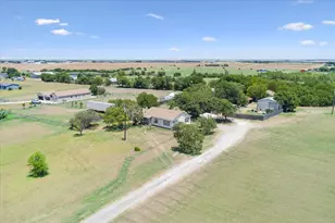 9542 Heritage Pkwy, West, TX 76691 - Photo 4