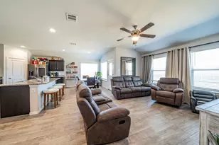 8028 Muddy Creek Dr, Fort Worth, TX 76131 - Photo 8