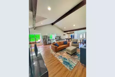 700 Burnwood Drive, Irving, TX 75062 - Photo 2