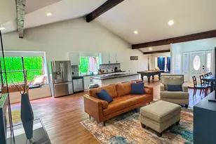 700 Burnwood Dr, Irving, TX 75062 - Photo 2