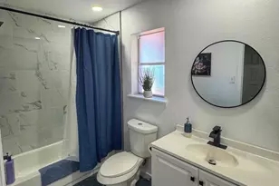 700 Burnwood Dr, Irving, TX 75062 - Photo 24