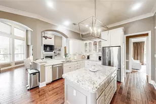 324 East Carruth Lane, Double Oak, TX 75077 - Photo 18