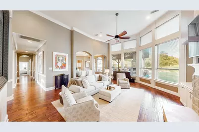 324 E Carruth Lane, Double Oak, TX 75077 - Photo 12
