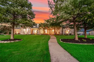 324 East Carruth Lane, Double Oak, TX 75077 - Photo 2