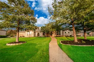324 East Carruth Lane, Double Oak, TX 75077 - Photo 4