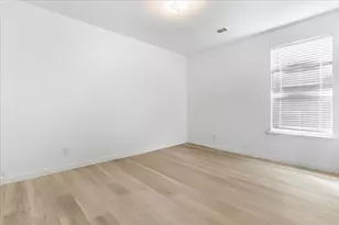 8604 Secret Forest Dr, Dallas, TX 75249 - Photo 18