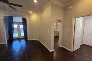 2717 Cliffwood Dr, Grapevine, TX 76051 - Photo 8