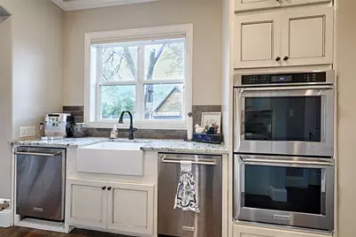 2737 Farmers Branch Lane, Farmers Branch, TX 75234 - Photo 10