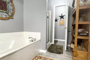 634 Maplewood Dr, Stephenville, TX 76401 - Photo 12