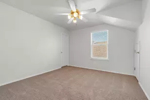 1068 Westbrook Ct, Grand Prairie, TX 75052 - Photo 22