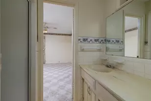 2002 Redbud Rd, Gainesville, TX 76240 - Photo 30