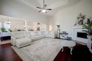 5106 Shelter Point Ct, Mansfield, TX 76063 - Photo 4