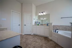 5106 Shelter Point Ct, Mansfield, TX 76063 - Photo 12