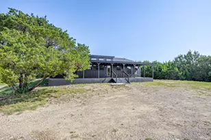 8512 Hill Top Dr, Cleburne, TX 76033 - Photo 36