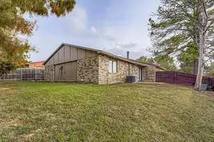 2001 Newbury Dr, Arlington, TX 76014 - Photo 18