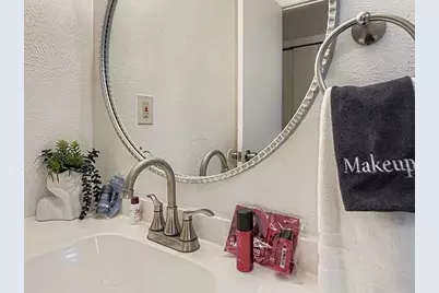 2001 Newbury Drive, Arlington, TX 76014 - Photo 10