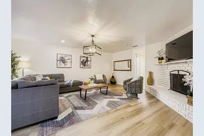 2001 Newbury Drive, Arlington, TX 76014 - Photo 1