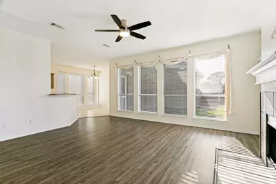 4149 Creekmeadow Drive, Carrollton, TX 75010 - Photo 4