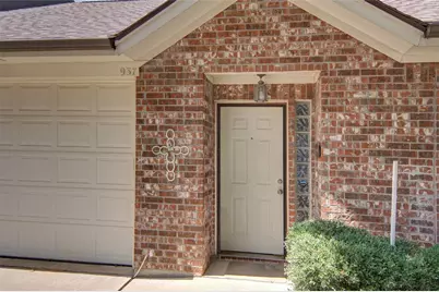 937 Heather Court, Weatherford, TX 76086 - Photo 4