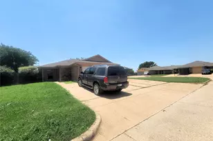 3411 Stonewall Ln, Fort Worth, TX 76123 - Photo 2
