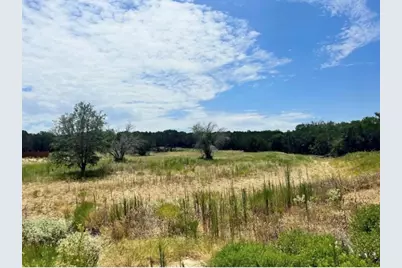 2047 Lacee Court, Granbury, TX 76048 - Photo 2